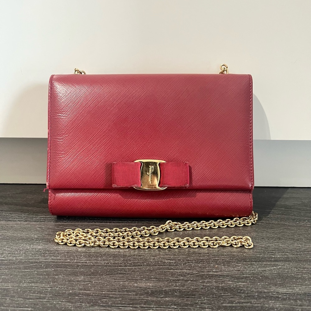 Salvatore Ferragamo Red Miss Vara Bow Mini Crossbody Bag